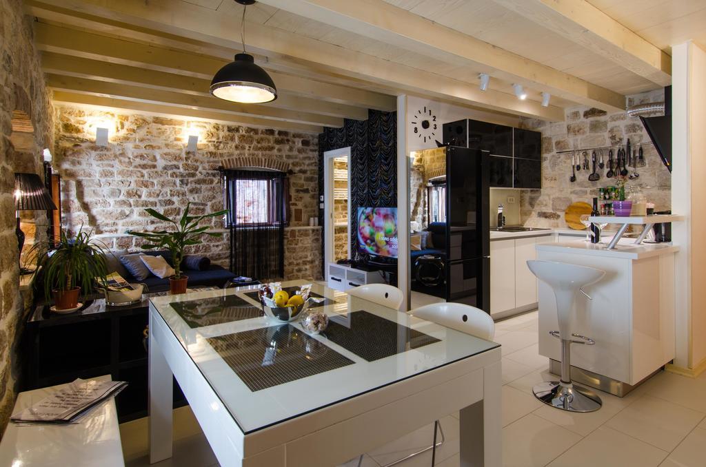 Apartment Capo Family & Capo Studio -Old Town-Parking Trogir Chambre photo